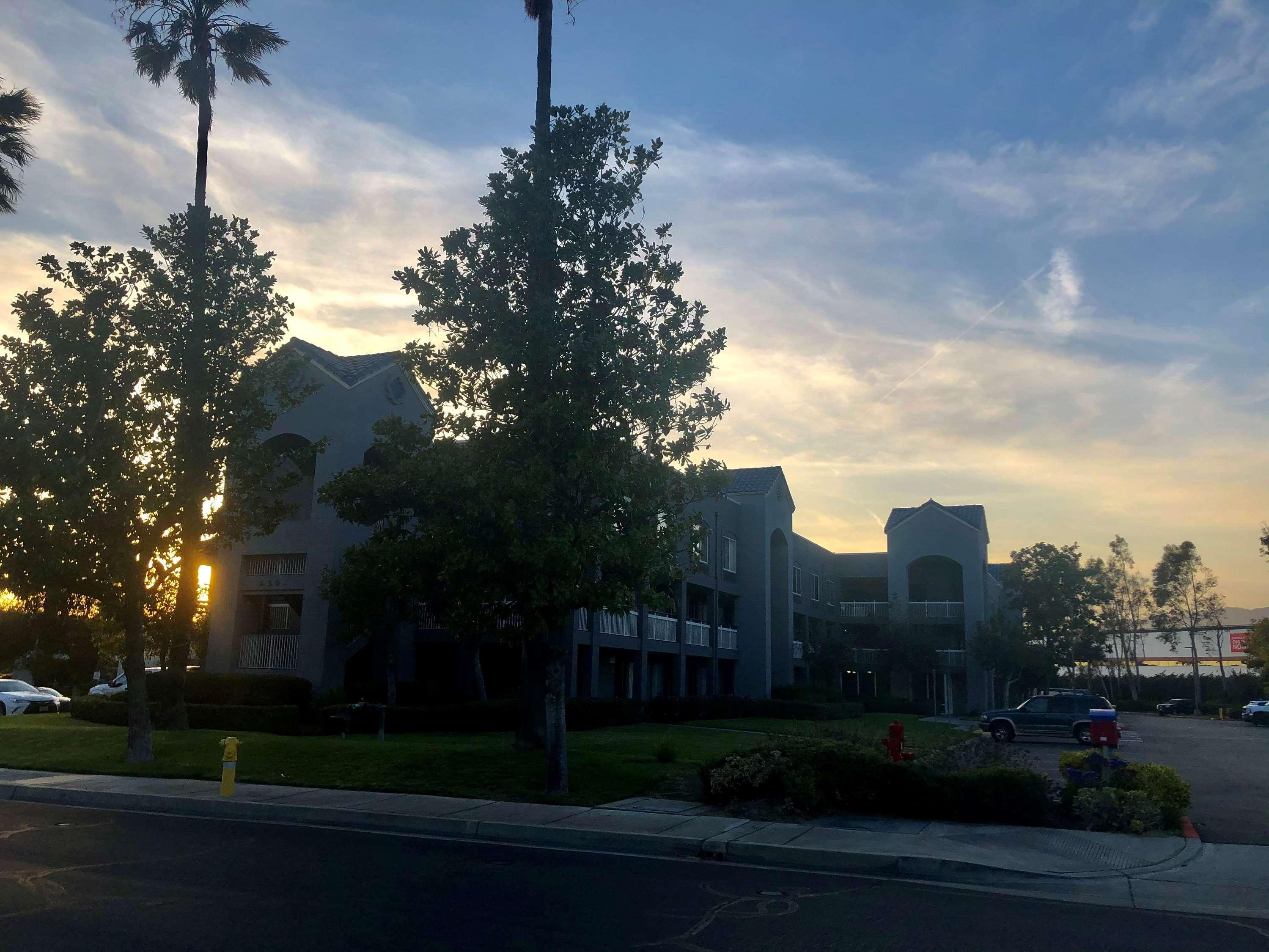 Surestay Hotel By Best Western Ontario Airport Extérieur photo