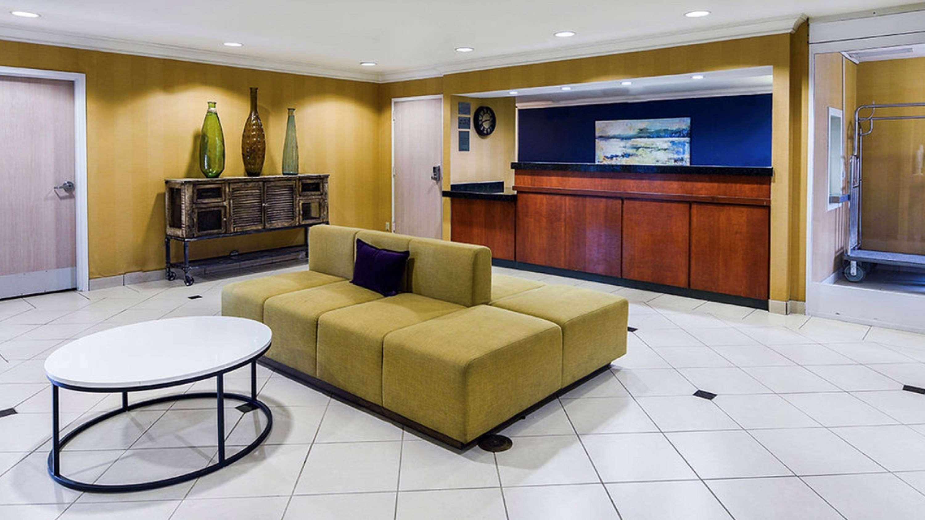 Surestay Hotel By Best Western Ontario Airport Extérieur photo